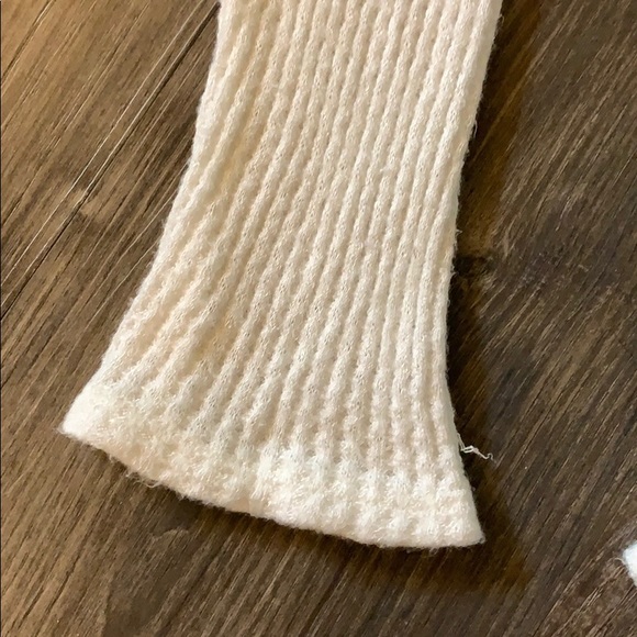 White Long Sleeve Waffle Tee - Picture 3 of 4